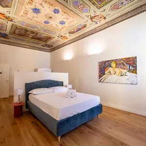 https://residenza-depoca-palazzo-salviati-quaratesi.it-tuscanyhotel.com